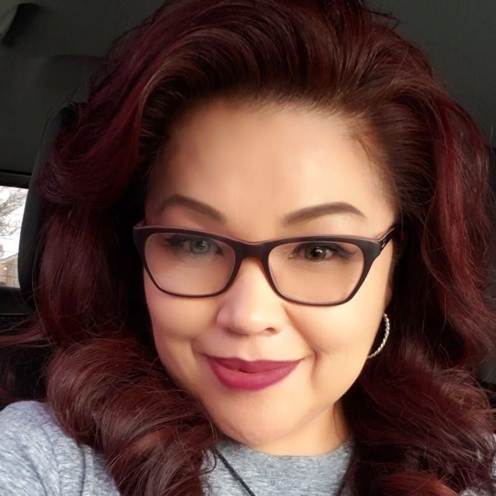 Meet your Posher, Elvira